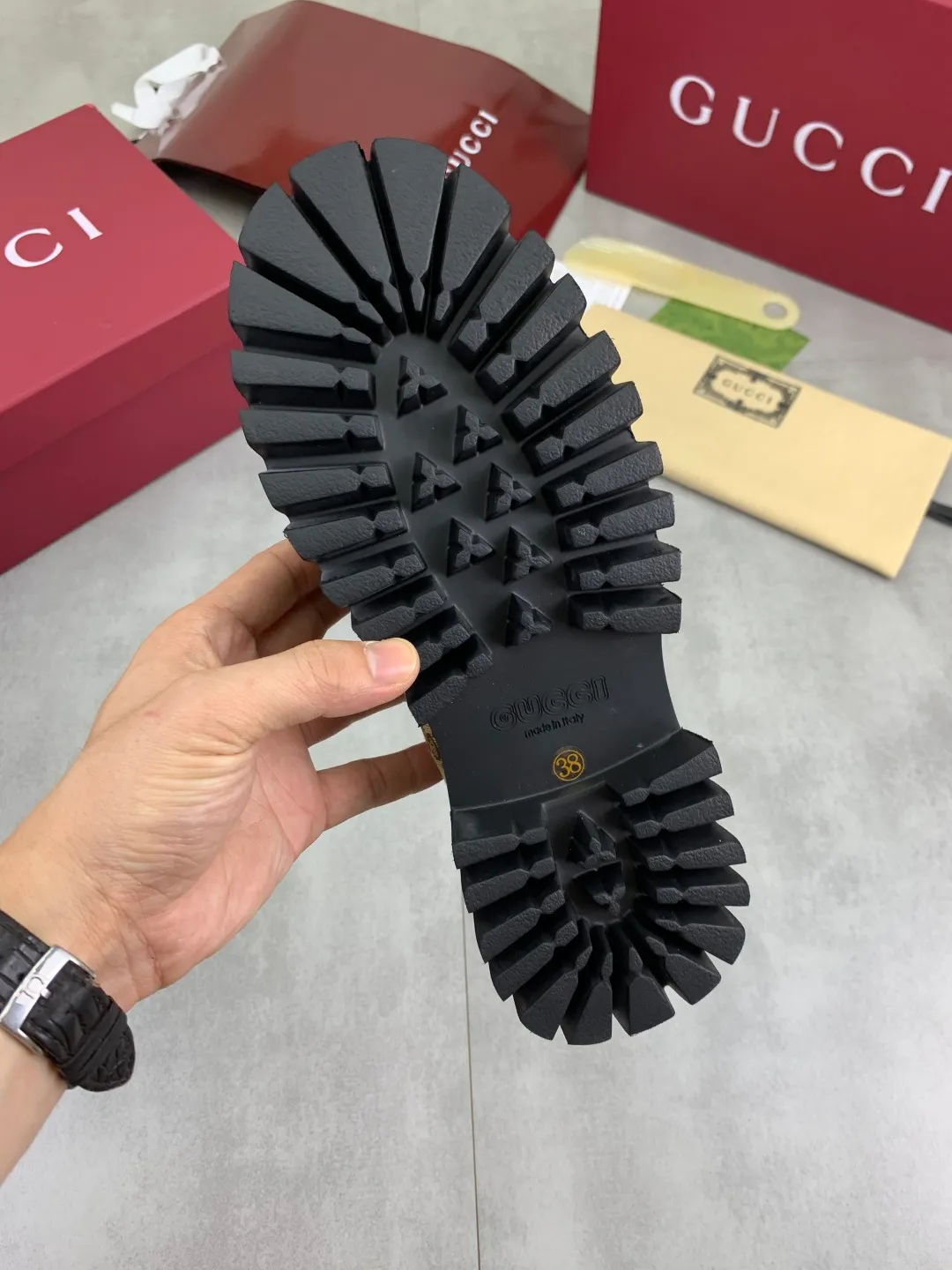 Men's Men's Shoes💰P440💰[New Style] Gucci lazy slip-on couple 🧑‍🤝‍🧑 best selection of leather shoes (Gucci) official website latest Gucci lazy 🎁 leather shoes, hot style 💥 style is simple and elegant, exclusive for trendy men. Unique official website latest brand original double G pressure Floral elements 👑 Original Gucci decoration, fashionable and elegant, original calf leather with double G denim ✅ Fully imported soft sheepskin lining, official website designated wear-resistant, rubber business outsole, classic model taken in person 🎬 Size: 36-46 Various colors available